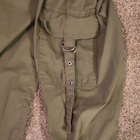 No Boundaries Khaki Cargo Pants - Picture 4 of 6
